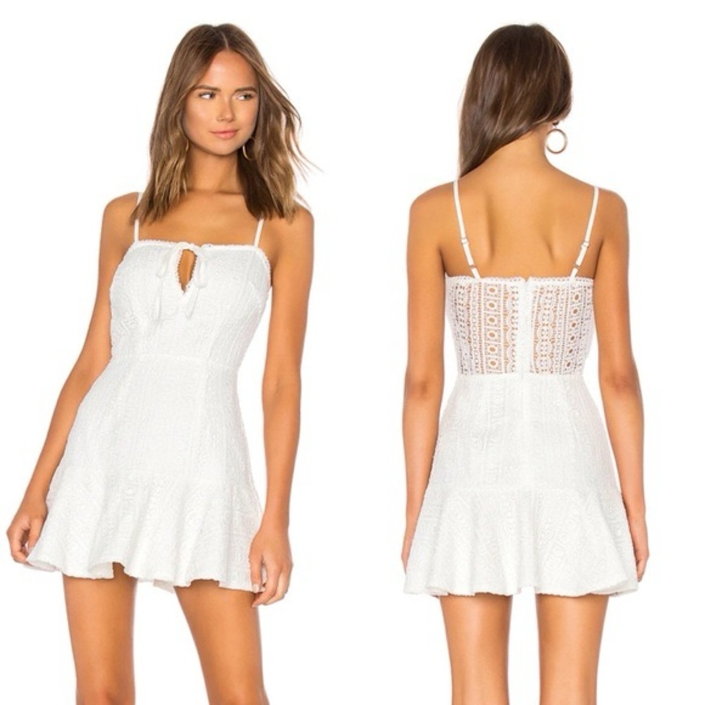 Super down Elegant White Lace Dress